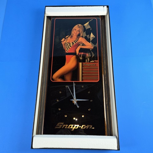 Vintage snap clock s - vintage, on
